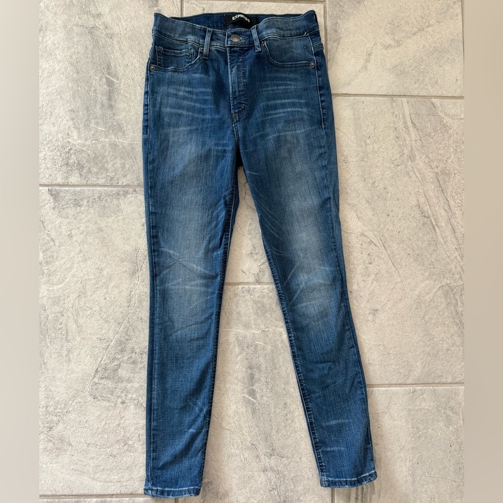 Express legging high rise jeans in 6S